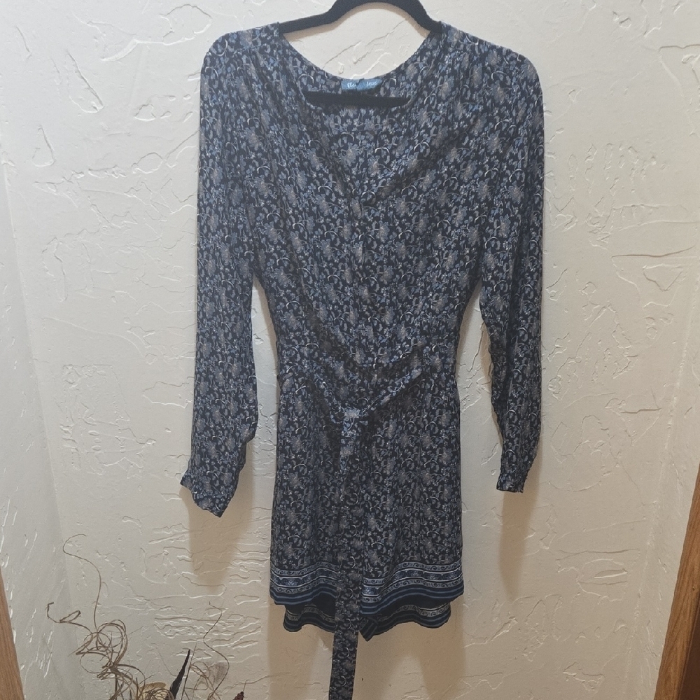 3/$10 Blue Floral Long Sleeve V Neck Romper